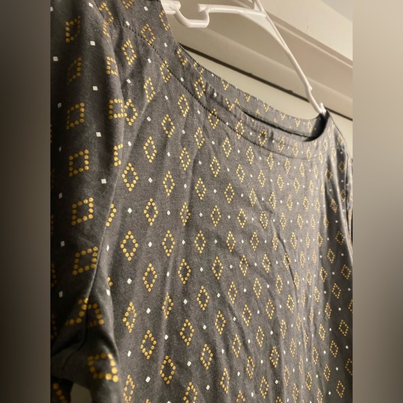 LOFT Women’s Top - Picture 2 of 6